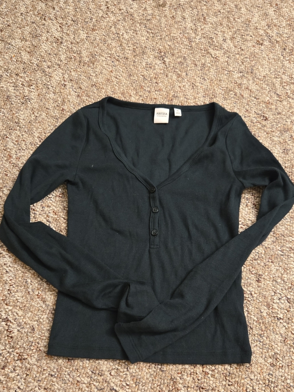 Aritzia Dark Green Ribbed V-Neck Henley Long Sleeve Top